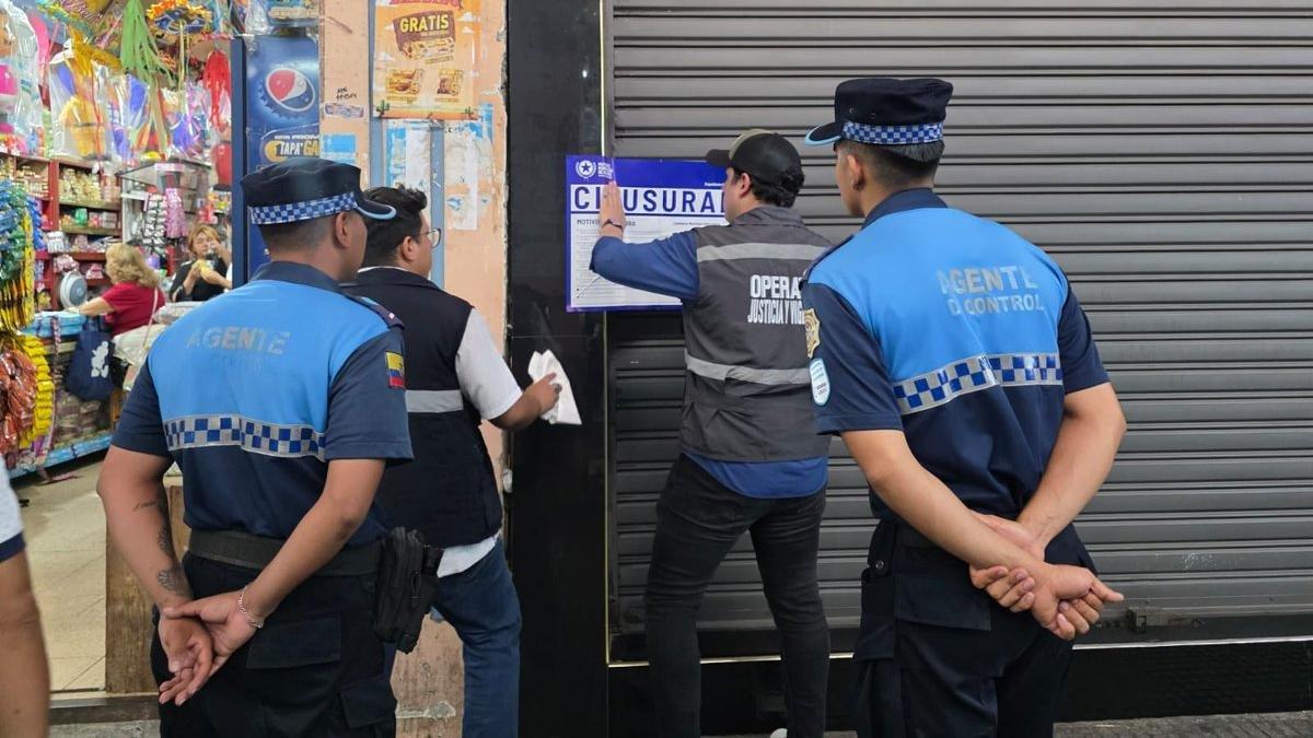 Tras incendio del Multicomercio, Segura EP clausura 19 bodegas en Guayaquil