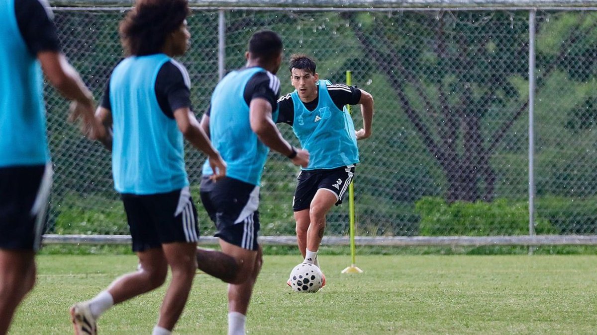 Emelec entrenará en las instalaciones de la Base Naval de Salinas.