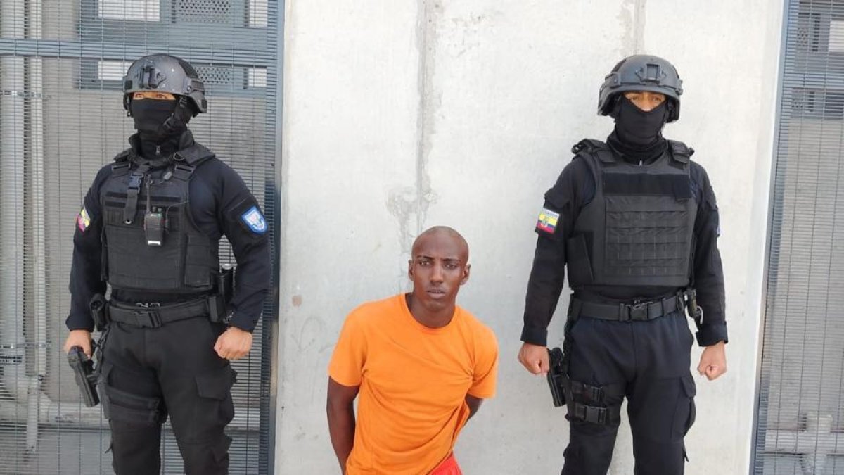 El presunto delincuente fue trasladado hasta la Cárcel del Encuentro, en Santa Elena.