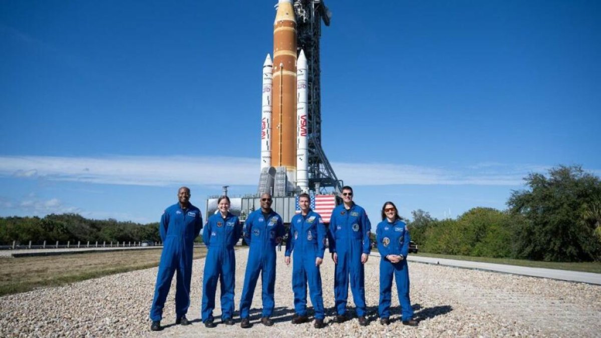 Los astronautas de la NASA que irán al viaje lunar.