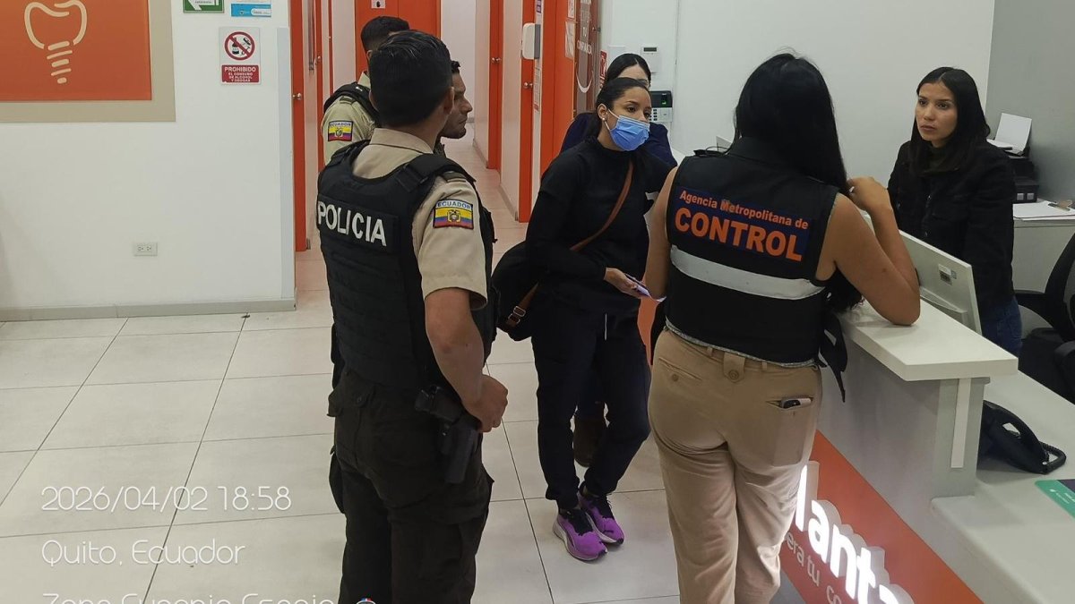 Los policías acudieron al sitio para levantar evidencias.