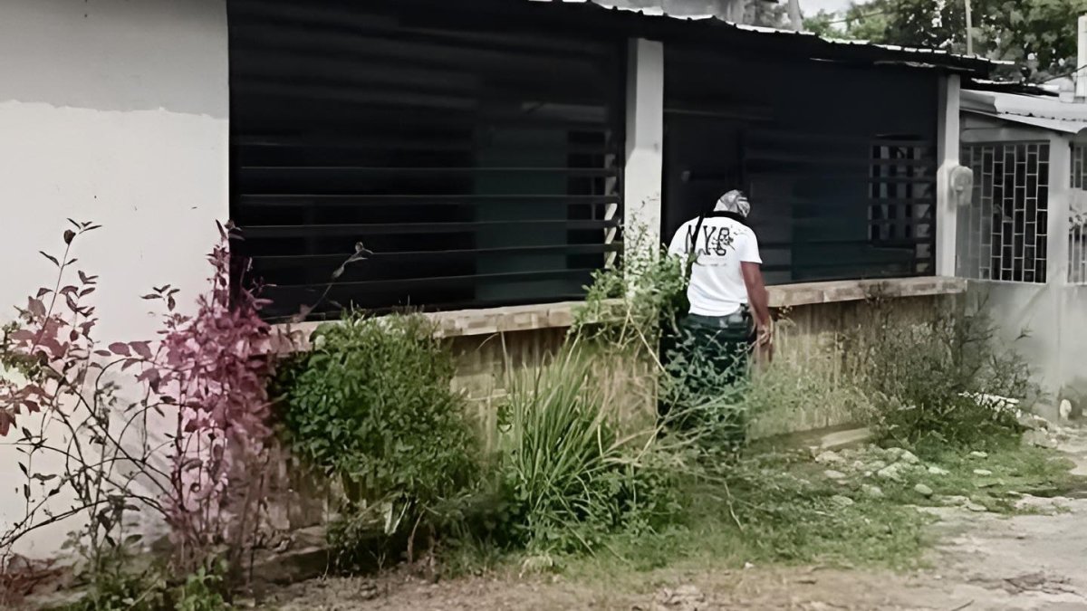 Vivienda del sector El Quilombo, en el barrio La Propicia 2 de Esmeraldas, donde sujetos armados atacaron a tiros a la joven embarazada Arelys Jamileth García Chila.