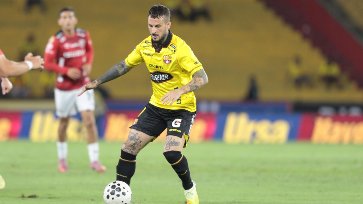 Darío Benedetto comandará el ataque de Barcelona SC.