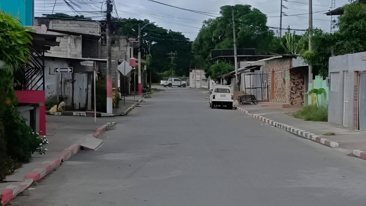 Vista del barrio La Florida, al sur de Esmeraldas, donde un comerciante fue asesinado dentro de un taller mecánico.