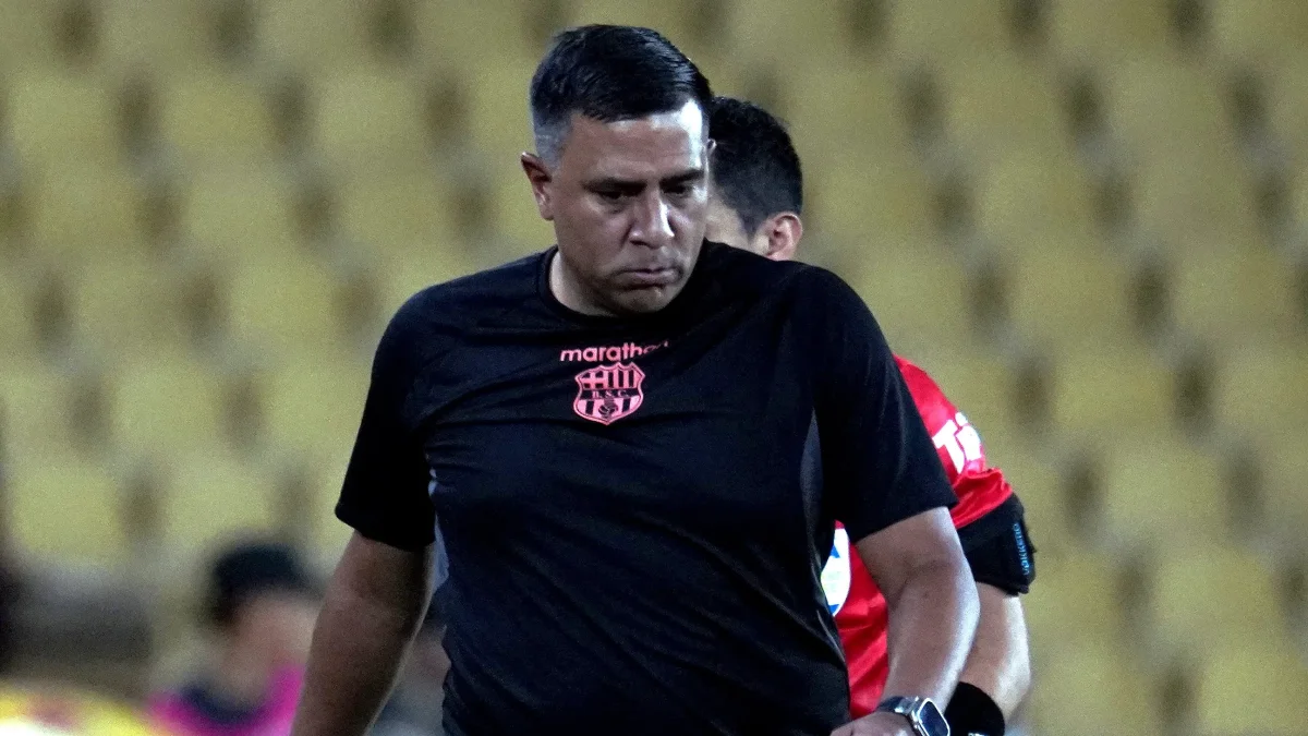 César Farías ha utilizado 10 defensas en los primeros 10 partidos de LigaPro.