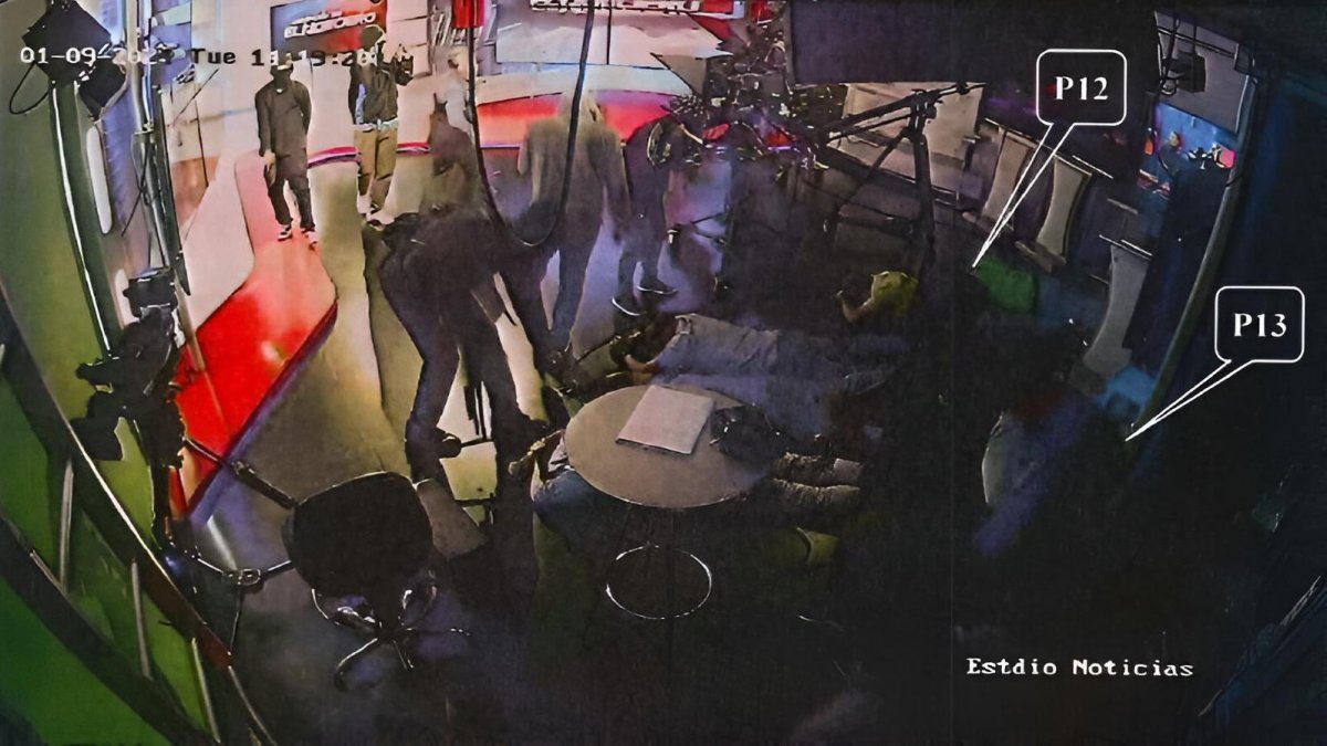 Las cámaras de seguridad de TC Televisión captaron también a los sospechosos.