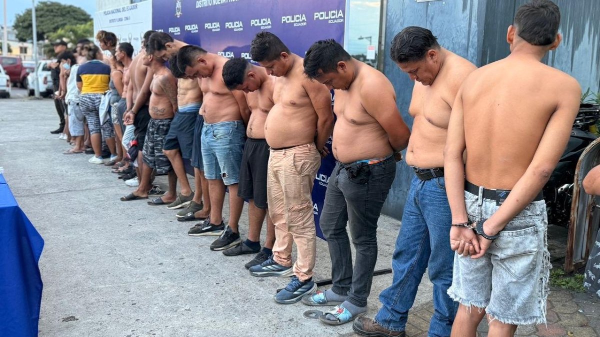 Operativo en Guayaquil y Durán: incautan desde vitaminas fraudulentas hasta armas