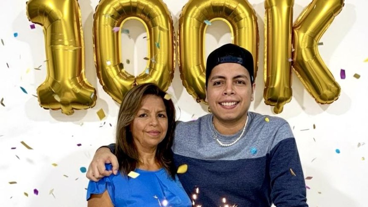 Eddie Mew: el creador de contenido encontró en su mamá el apoyo para hacerse viral