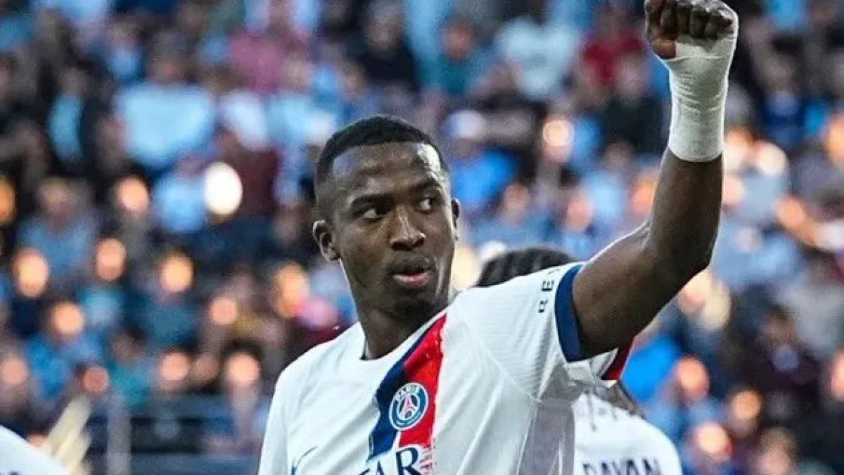 Willian Pacho preocupa en PSG: ¿llegará a la final de la Champions League?