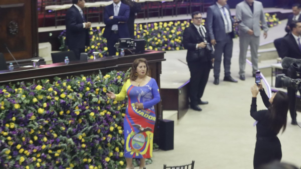 Gloria Barros, Jajhaira Urresta, Lavinia: El análisis de imagen del 24 de Mayo
