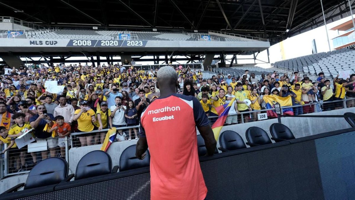 Refuerzo africano para Ecuador en el Mundial 2026: Baile, banderas y música con los Nansana Kids