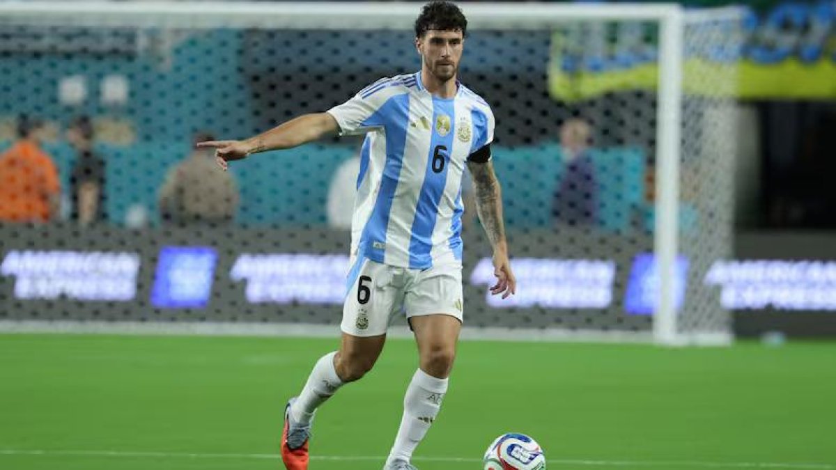Lionel Scaloni convoca a Marcos Senesi para reforz