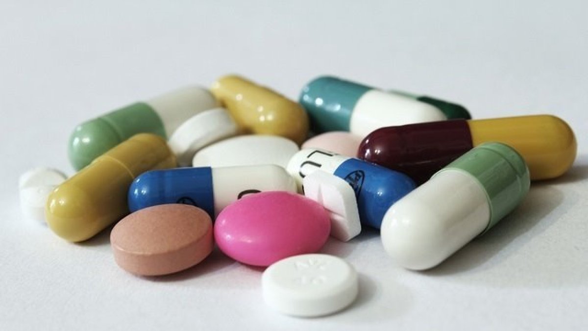 Referencial. Mediante un coctel de medicamentos consiguen curar del VIH a un hombre en Brasil.