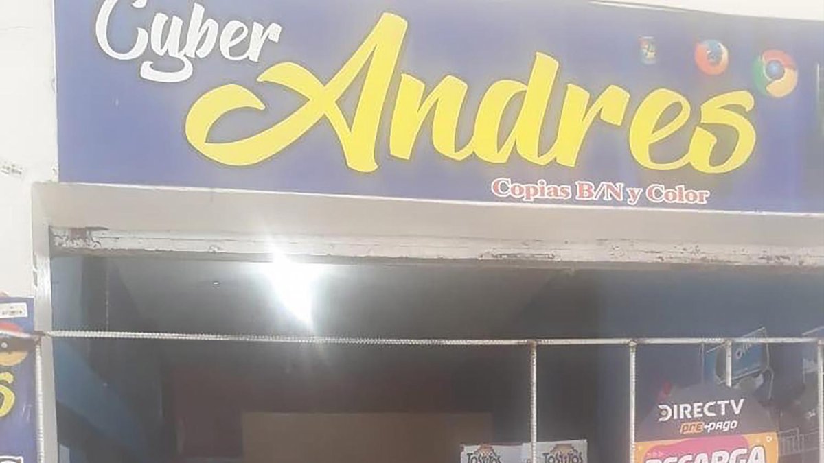 El local fue visitado por los pillos a plena luz del día.