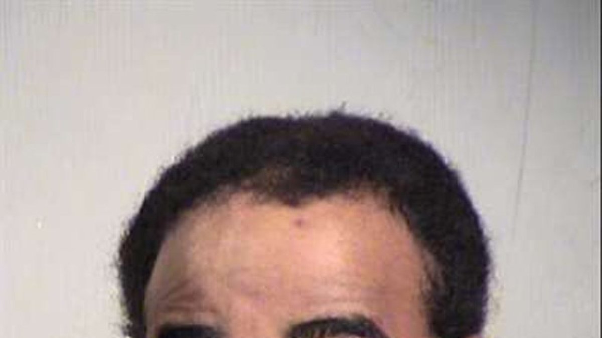 Nathan Sutherland, de 36 años, es acusado de asaltar sexualmente a una mujer en estado vegetativo.