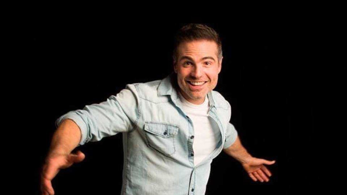 El actor Roberto Manrique estrena su monólogo ’Puras cosas maravillosas’.