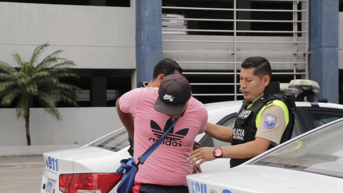 El capturado dijo que rozó sin querer a la denunciante.