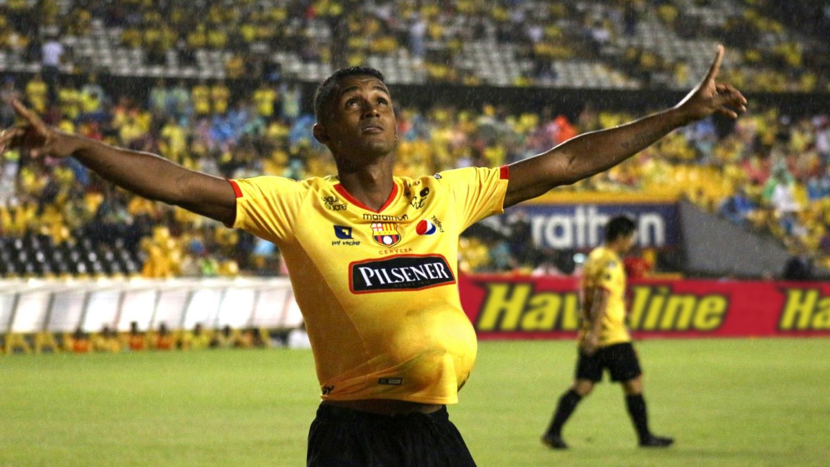 EXTRA habló con su goleador, Fidel Martínez, sobre la situación que se vive en el equipo y sus goles.