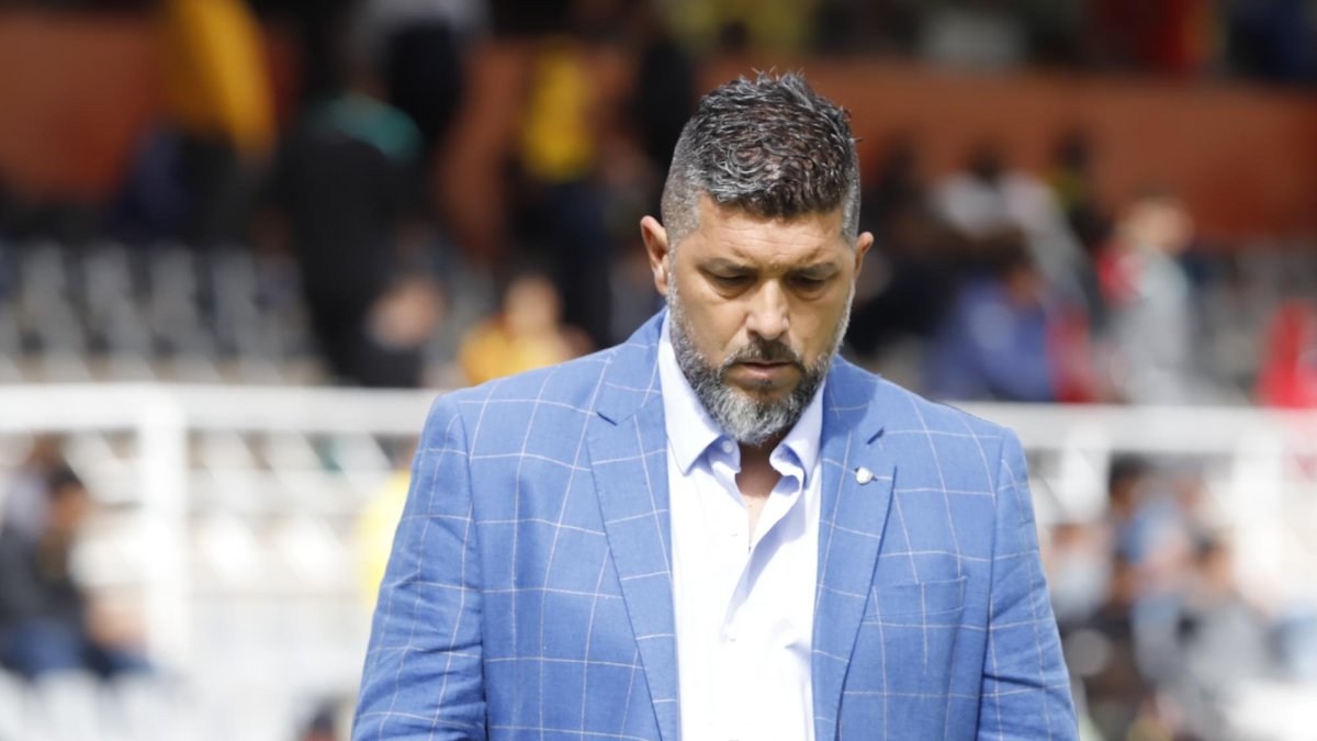 Más canas le salieron a Leonardo Ramos en el partido ante U. Católica.