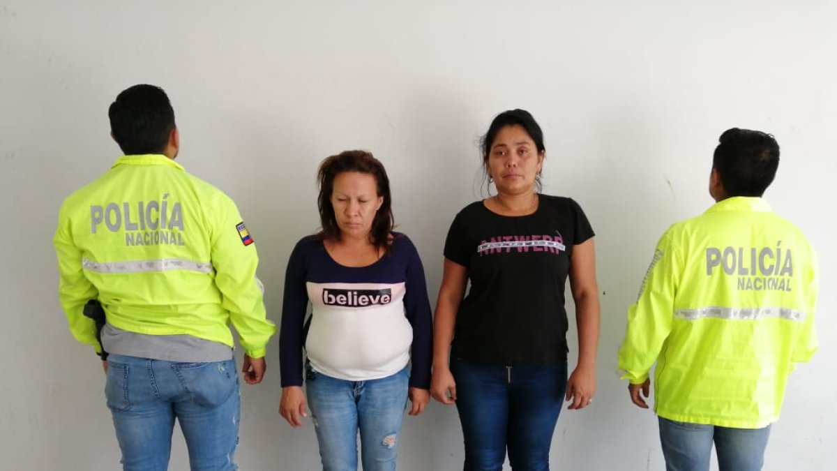 Venezolanas son arrestadas por el delito de robo a vehículos.