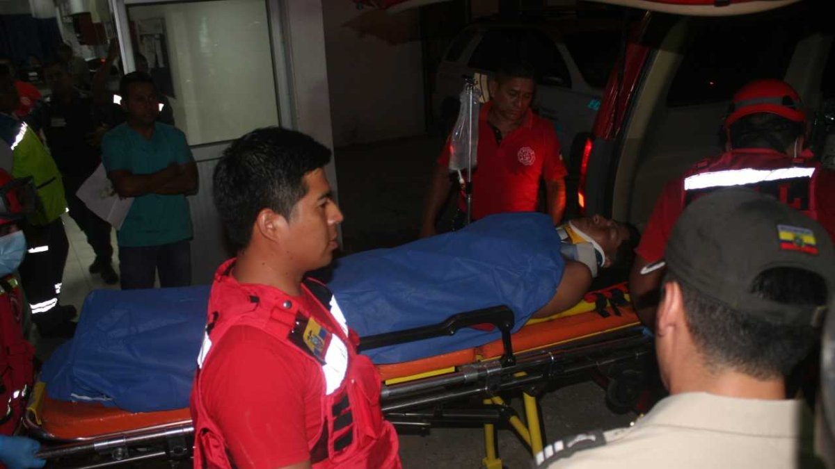 La Policía en el cantón La Libertad investiga el suceso para dar con los responsables de este atentado criminal.