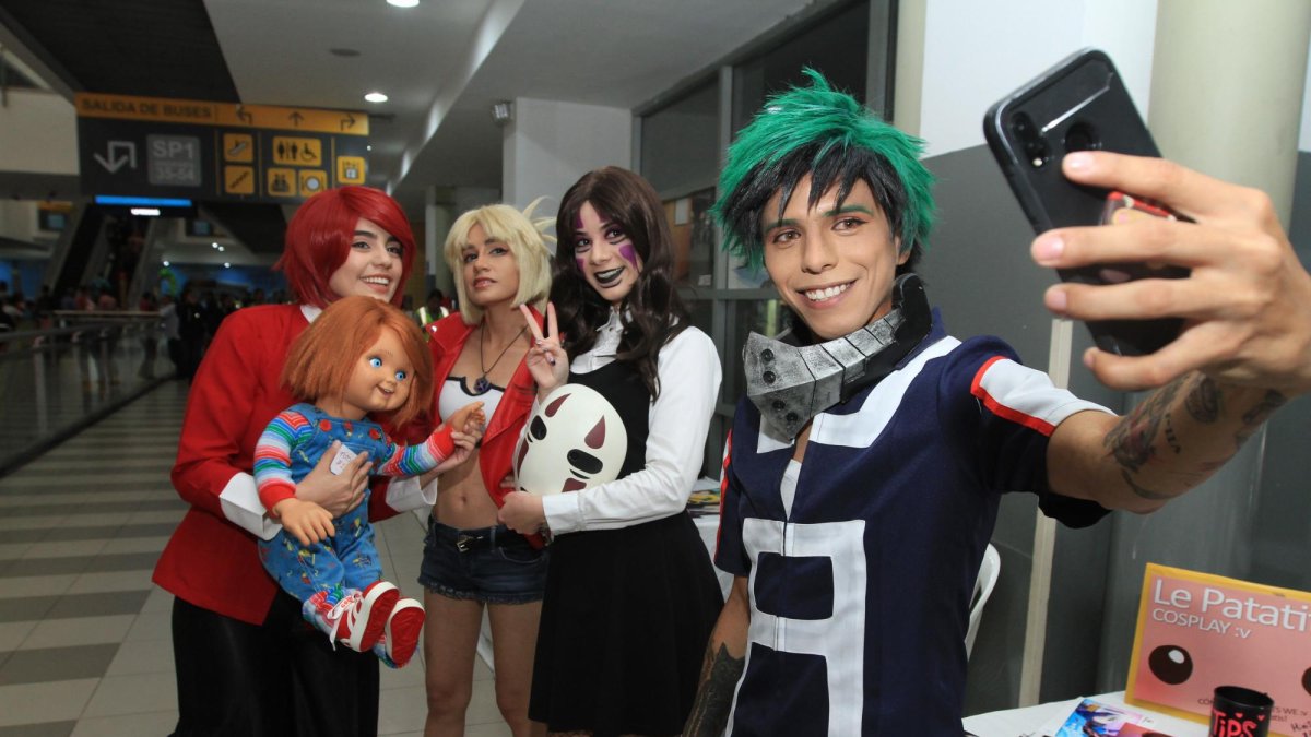 En la terminal terrestre se realiza una feria, desde este jueves 4 hasta el domingo 7 de julio.