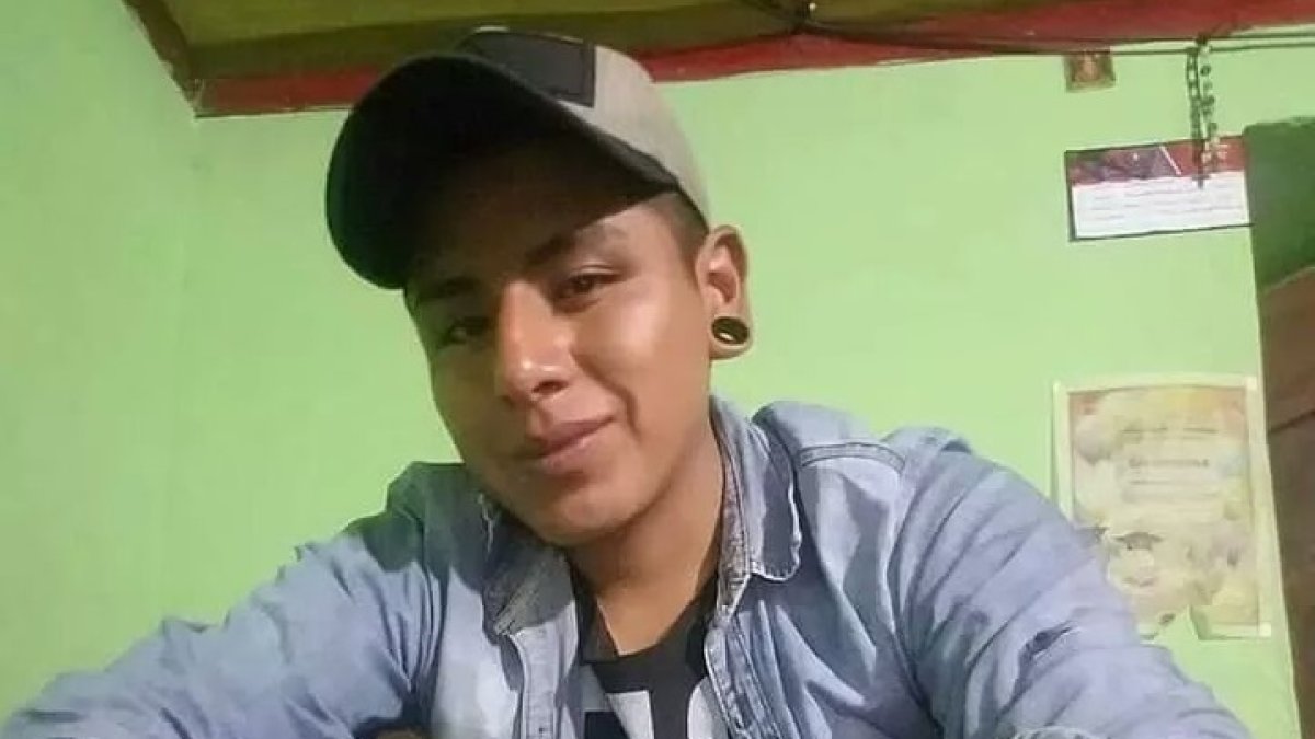 Marco Andrade tenía 21 años. Su cuerpo es velado en el barrio Pucará-Las Casetas, en Saraguro.