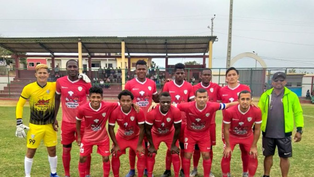 Deportivo La Paz de Manta clasificó a la siguiente fase la Segunda Categoría, tras vencer 25-0 a Carlos Borbor de Salinas.