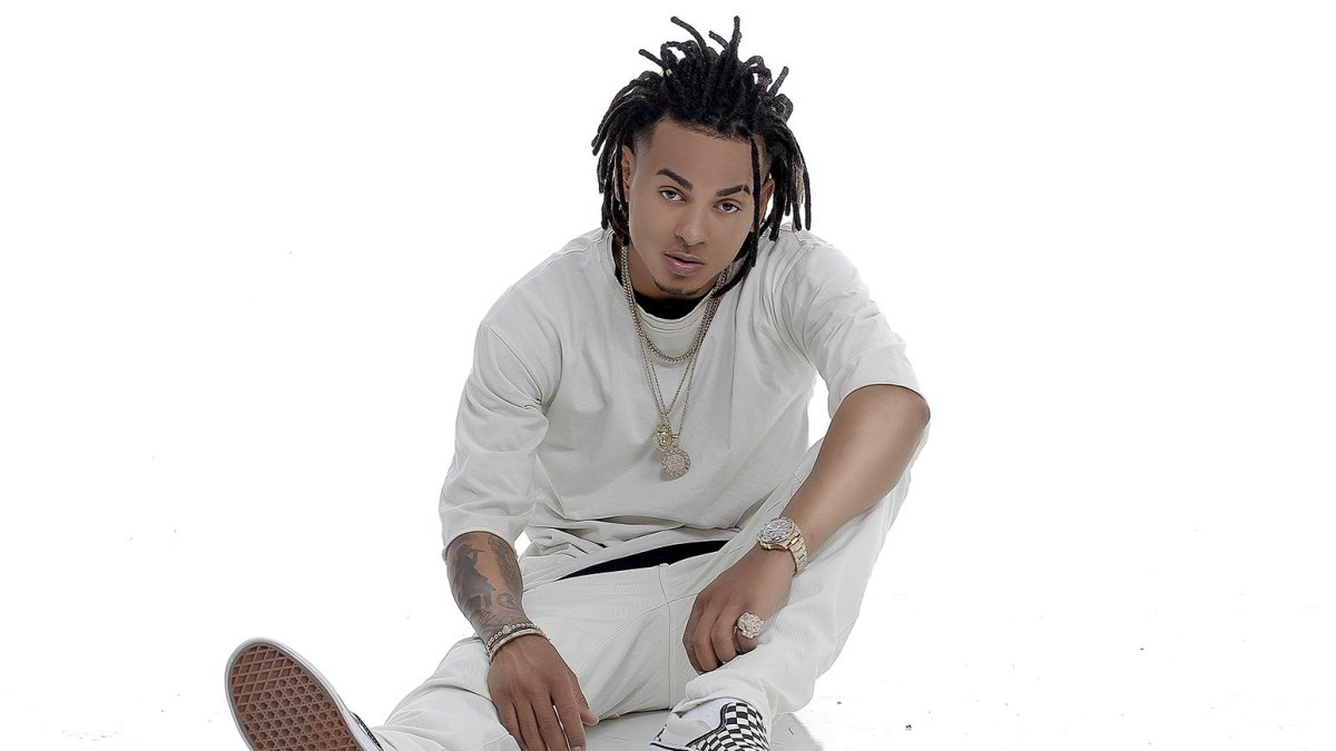 En un comunicado de su casa de discos y oficina de manejo de Ozuna, Dímelo Vi, Saavedra se refiere así a un video porno que circuló por las redes sociales bajo el nombre de “NY Sex Chronicles”.