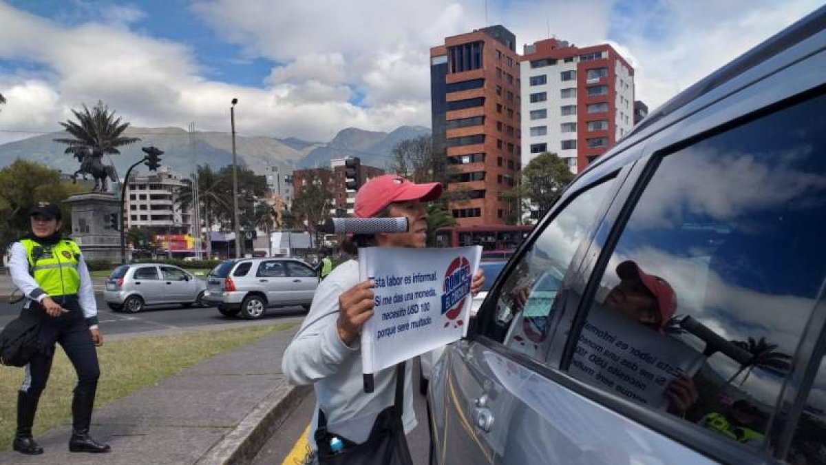 Las multas están entre los 100 y 200 dólares.