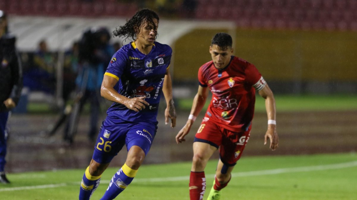 En una fría y lluviosa noche capitalina, El Nacional sumó su tercera derrota al hilo que se suma, además, a la mala campaña con la que acabó la temporada 2018.