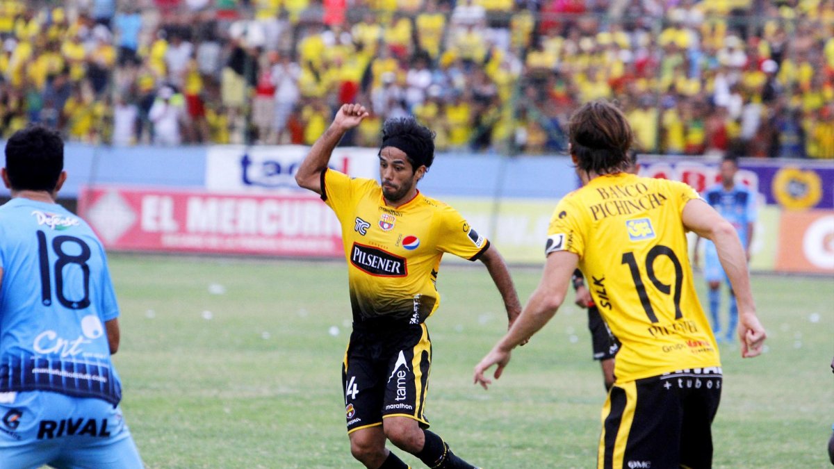 Fabián Vargas, volante colombiano, tuvo un efímero paso por el Ídolo.