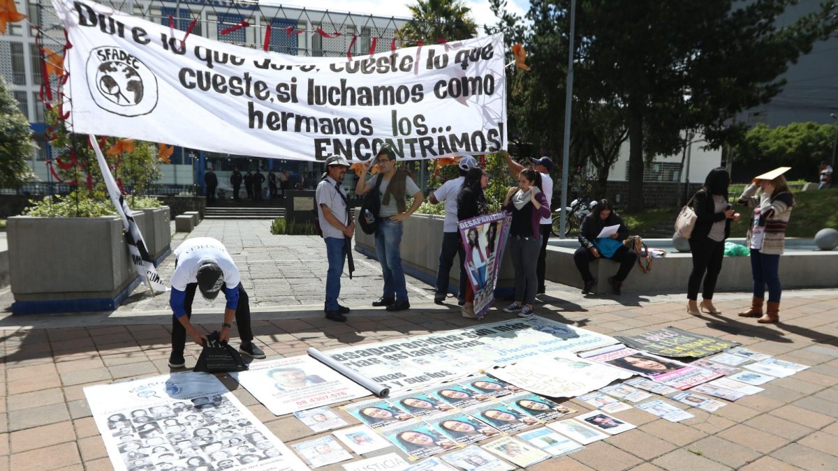 Muchos son quienes siguen buscando a sus familiares desaparecidos hace años.