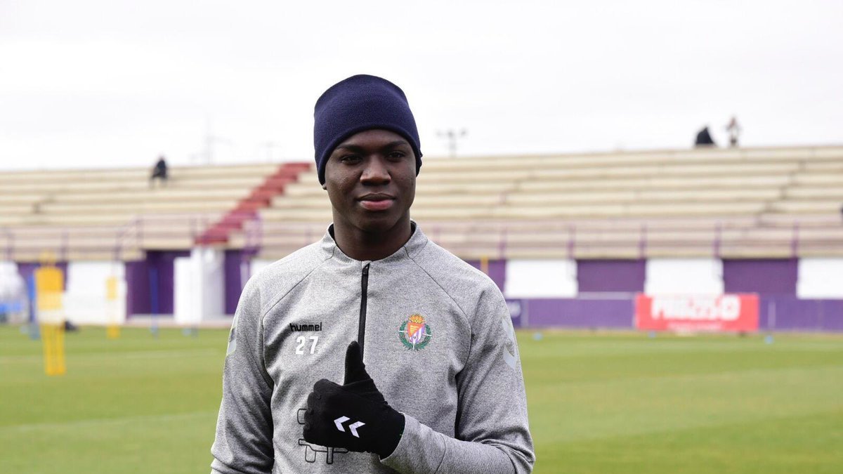 Plaza, en un entrenamiento del club ‘blanquivioleta’