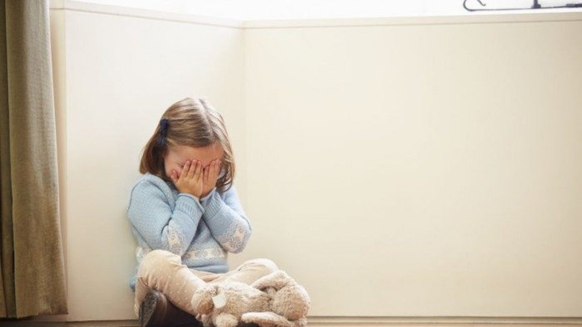 La infante llamaba al hombre “tío”.