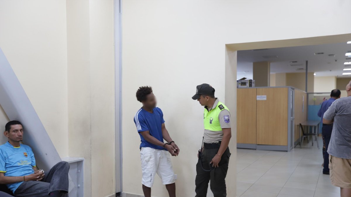 Un ciudadano intimidaba con un arma de fuego en la Balerio Estacio.