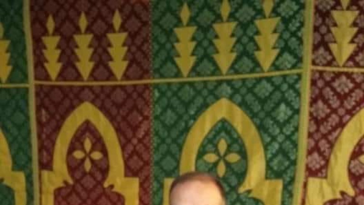 Mohcine Akhrif tenía 40 años y era además presidente de la sección local de la Unión de Escritores Marroquíes, organizadora de la feria, que suspendió todos sus actos tras el trágico incidente.