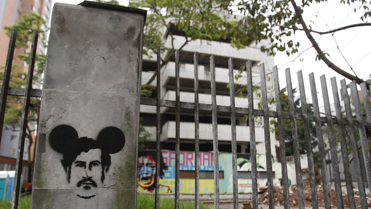 El Municipio de Medellín tomó la decisión de echar abajo el edificio Mónaco, antigua morada del capo Pablo Escobar.