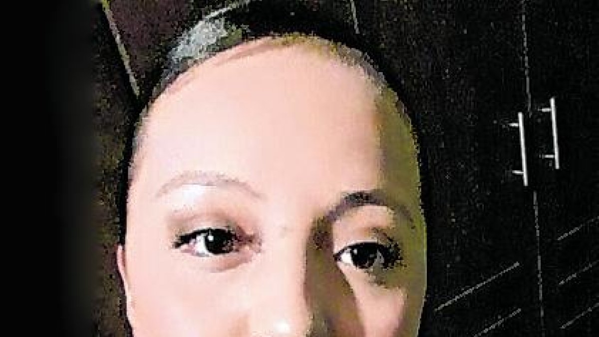 Carolina Sanango en un año más se gradúa como policía.