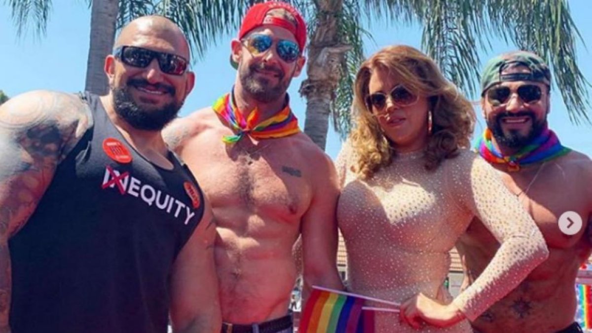 La exreina de belleza dio su respaldo a la comunidad GLBTI.