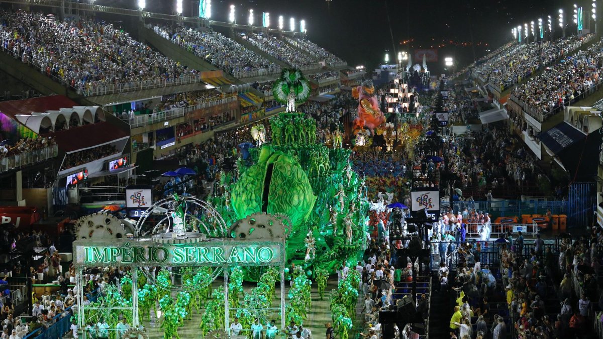 El carnaval agita las calles de Río de Janeiro.