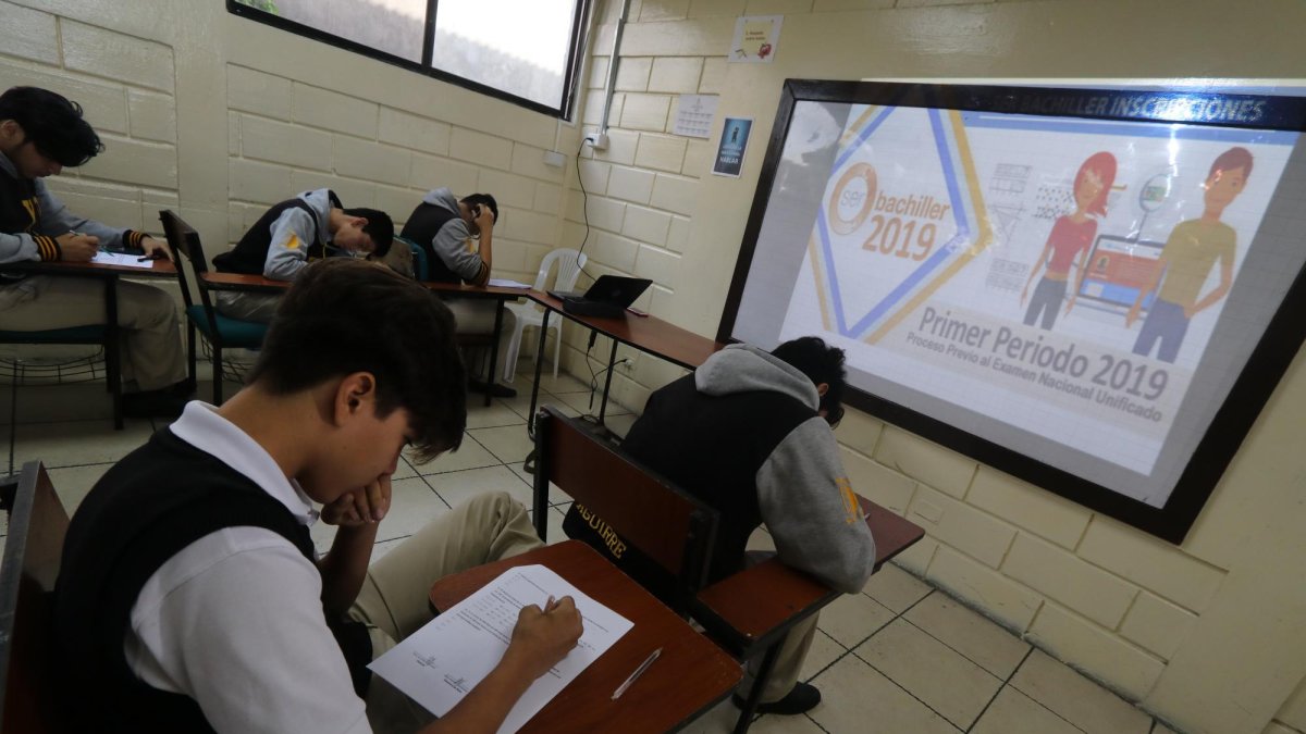 Los 166.834 estudiantes de tercero de bachillerato del régimen educativo de la costa del país se someterán a la prueba entre este jueves y mañana, viernes.