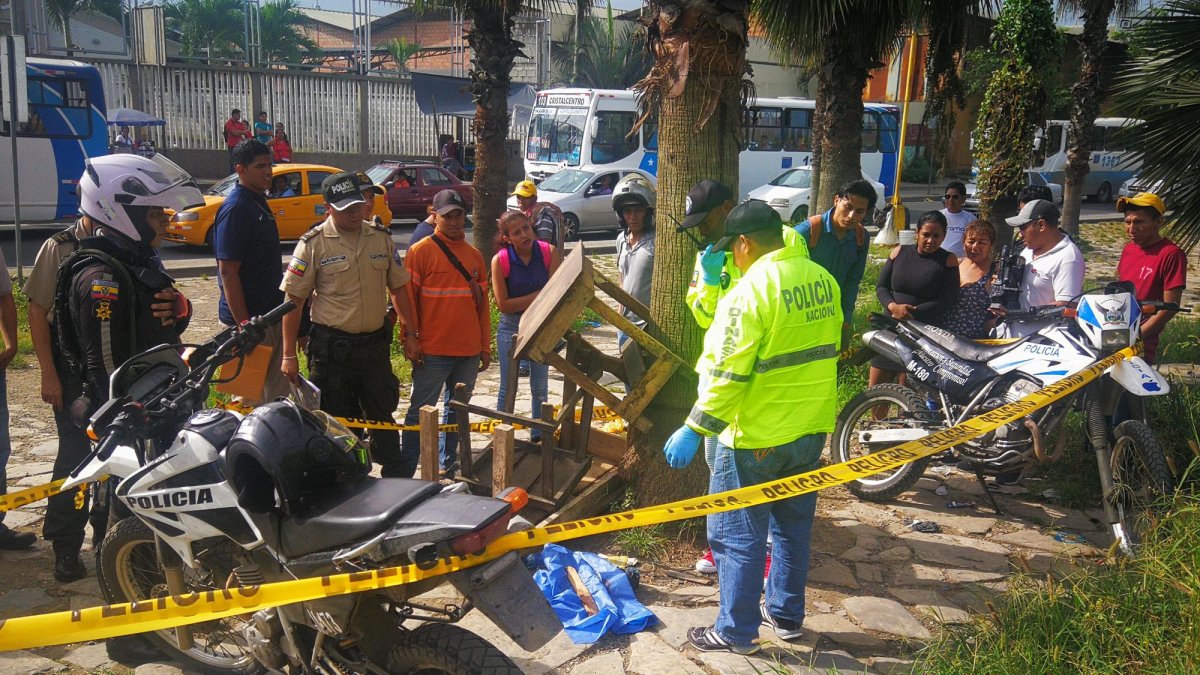La carne aparentemente estaba fresca y al momento no se puede determinar si pertenece a un hombre o a una fémina.