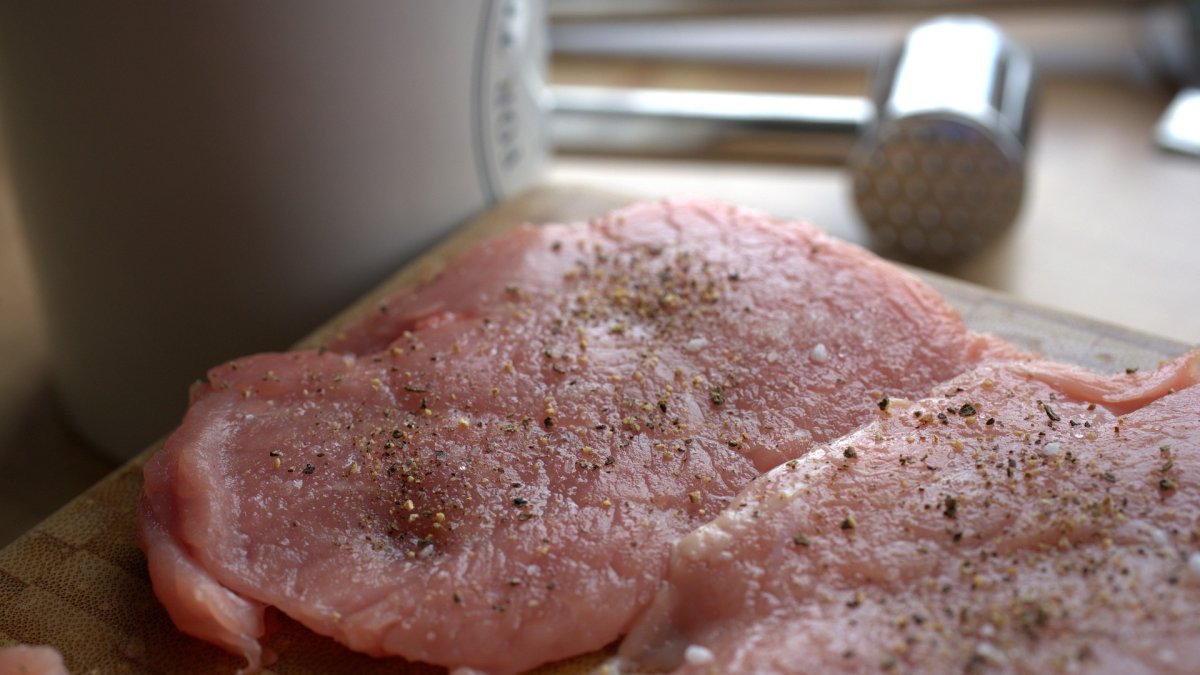 El diagnóstico fue neurocisticercosis, condición causada por el consumo de alimentos infectados o mal cocinados, según la Organización Mundial de la Salud.