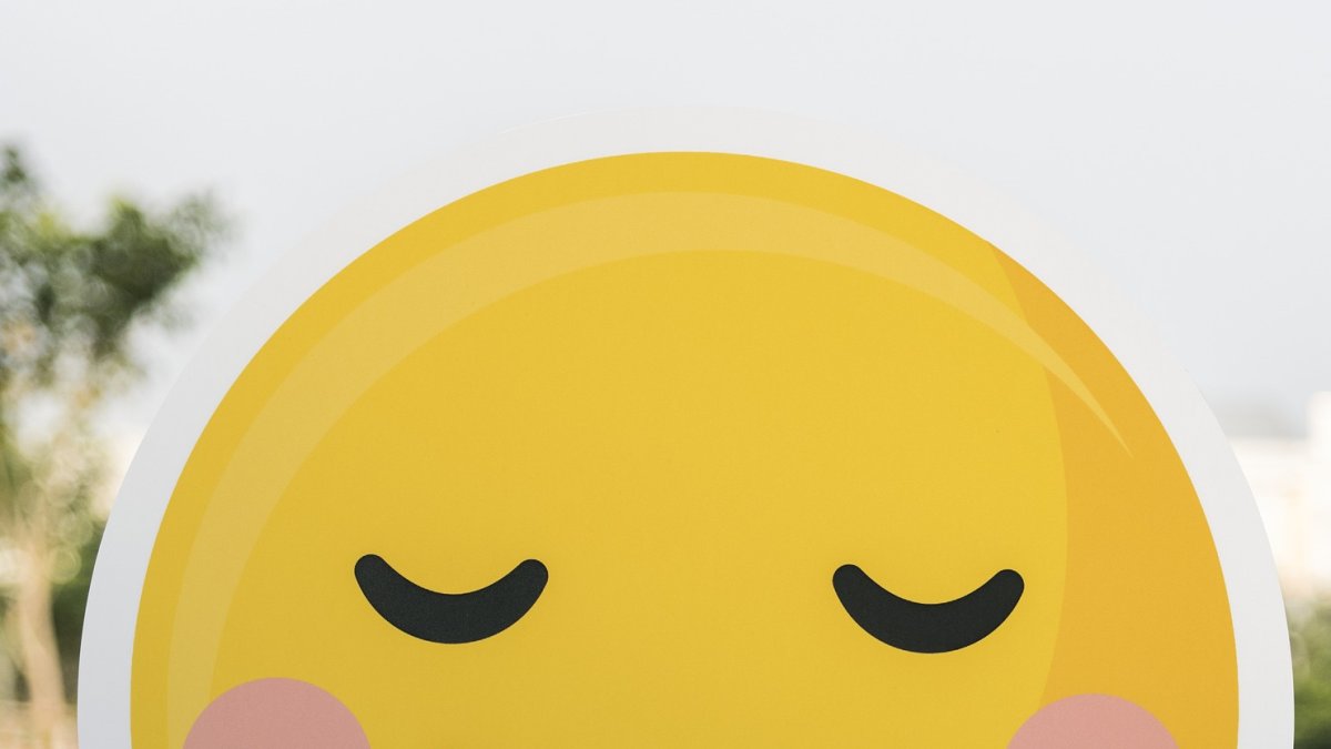 Los investigadores concluyeron que el uso de emojis entre dos personas luego de una primera cita, ayuda a mantener una mejor comunicación y a reforzar la intimidad.