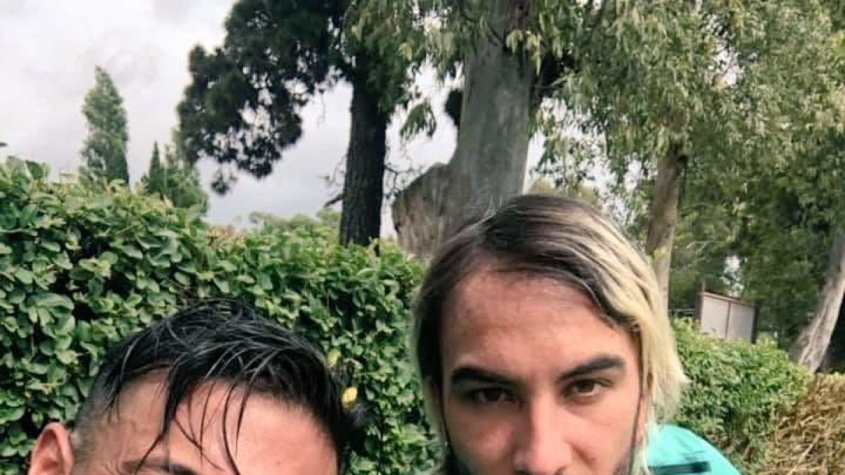 La decisión del Tribunal de Disciplina de la Conmebol dio los puntos al Defensor Sporting de Uruguay por la alineación indebida del colombiano Sebastián Pérez (derecha) en la Copa Libertadores.