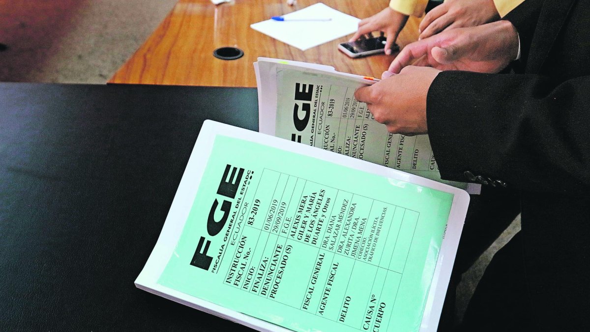 Los archivos analizados dan cuenta de la existencia de una compleja estructura dedicada a la recepción de aportes de varias empresas.