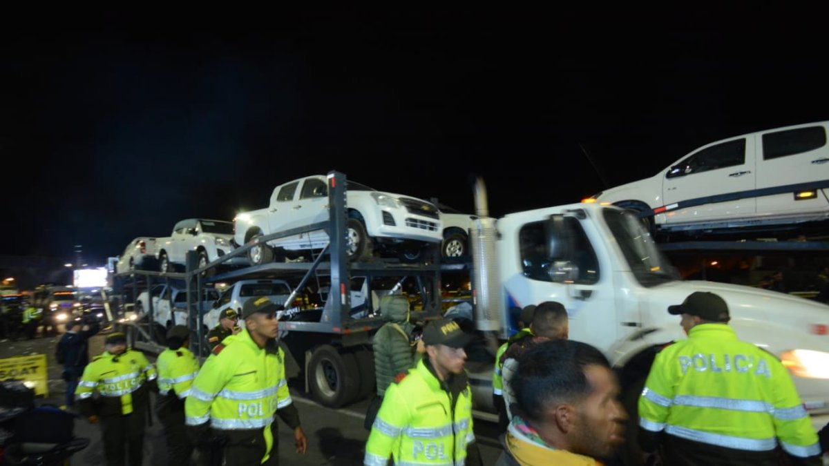 El bloqueo se generó por la aglomeración de ciudadanos venezolanos sin visa.