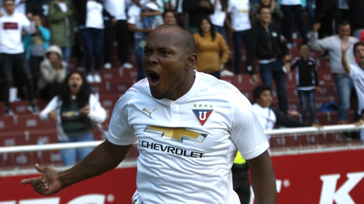 El delantero ecuatoriano estaría dentro de los planes de Peñarol.