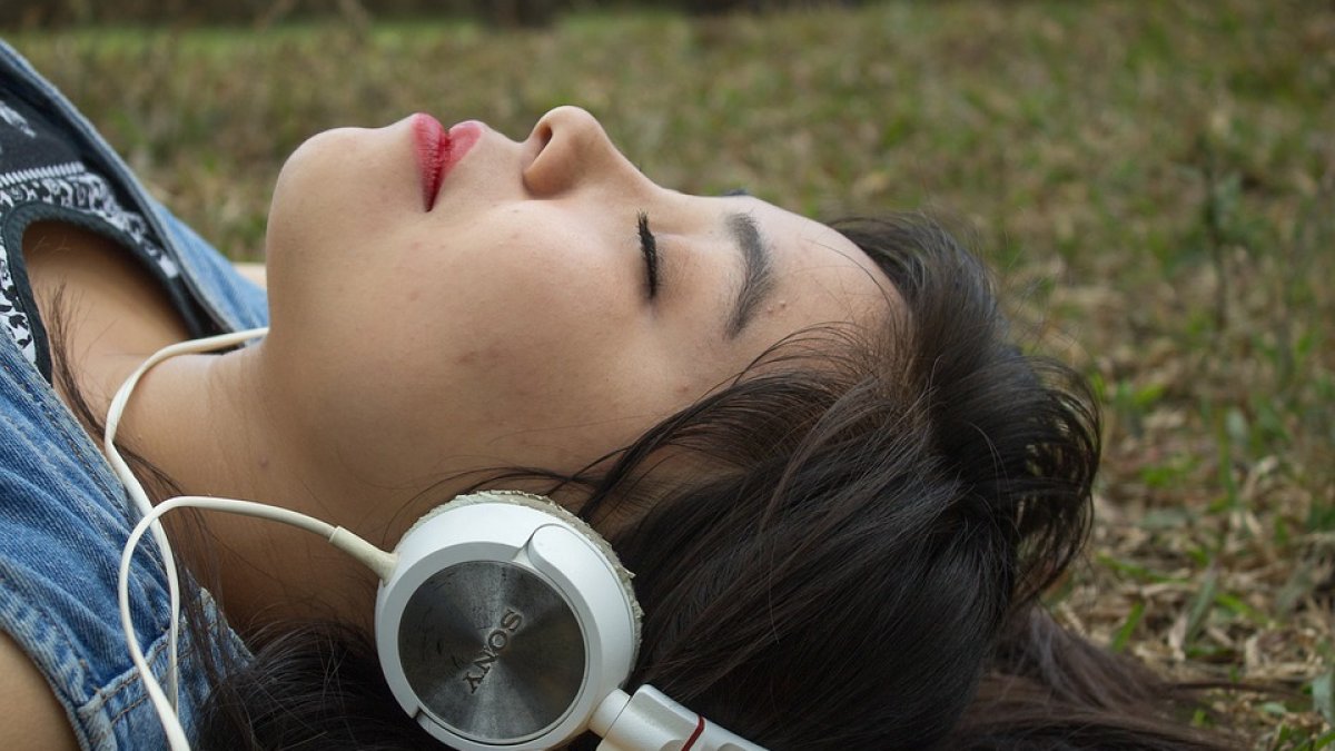 En 2016, Pornhub  lanzó su sección para personas con discapacidad visual.